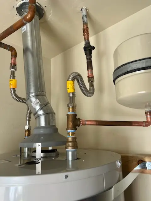 Water heater installation and plumbing repair in Hunters Run